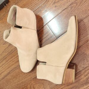 Cole Haan Abbott bootie in beige